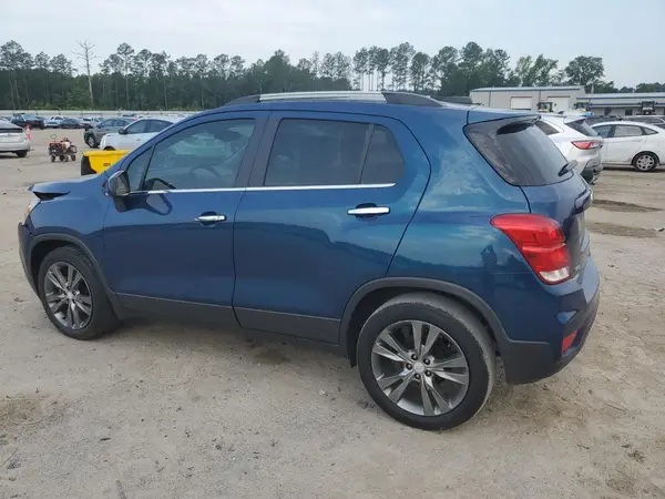 3GNCJLSB0LL278941 2020 CHEVROLET TRAX - Image 2