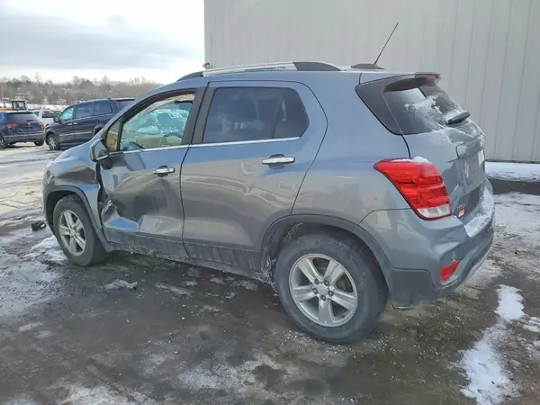 3GNCJLSB0LL291138 2020 CHEVROLET TRAX - Image 2