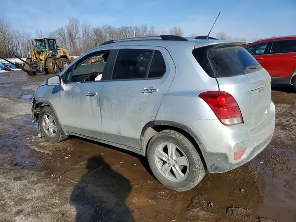 3GNCJLSB0LL301750 2020 CHEVROLET TRAX - Image 2