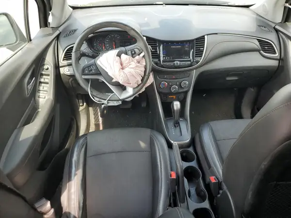 3GNCJLSB0LL311601 2020 CHEVROLET TRAX - Image 8