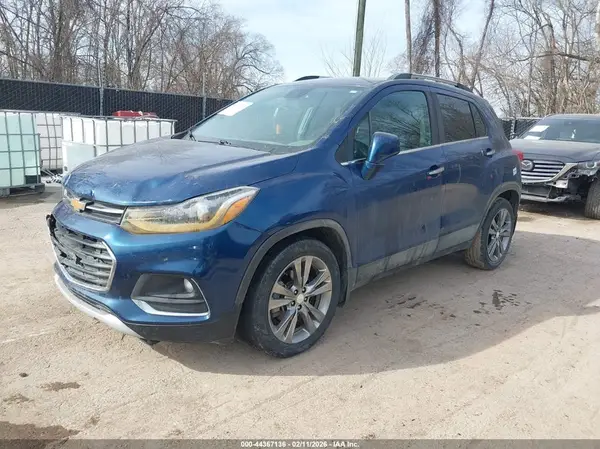 3GNCJLSB0LL342508 2020 CHEVROLET TRAX - Image 2
