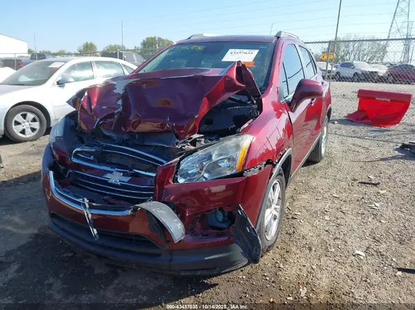 3GNCJLSB1GL114815 2016 CHEVROLET TRAX - Image 2