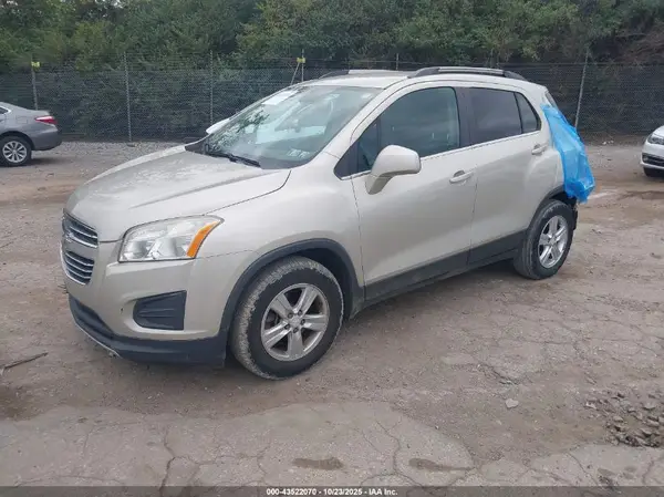 3GNCJLSB1GL131355 2016 CHEVROLET TRAX - Image 2