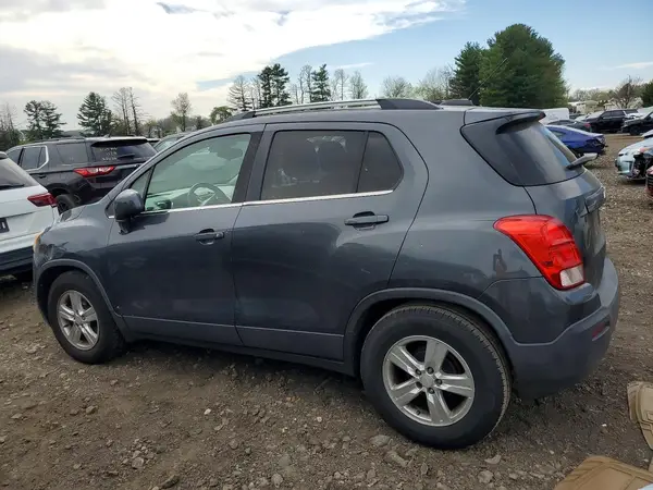 3GNCJLSB1GL170303 2016 CHEVROLET TRAX - Image 2