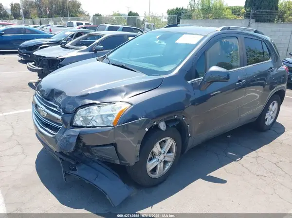 3GNCJLSB1GL218642 2016 CHEVROLET TRAX - Image 2