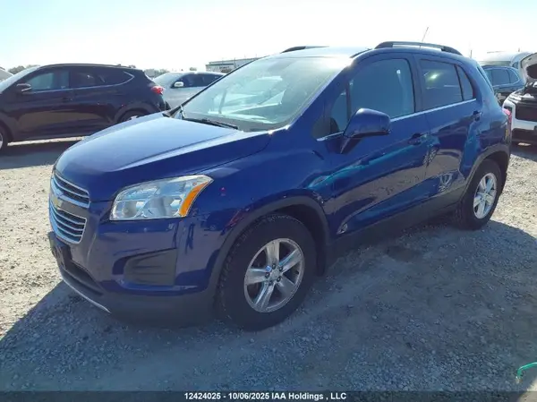 3GNCJLSB1GL229382 2016 CHEVROLET TRAX - Image 2