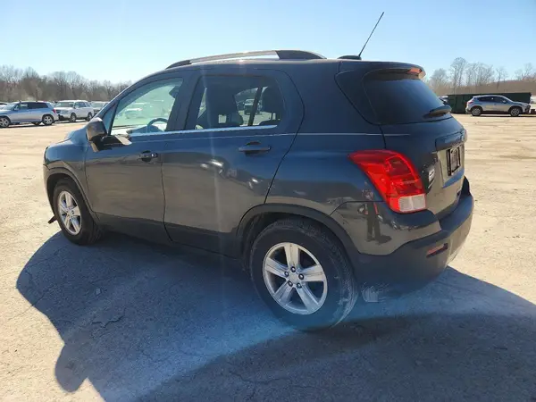 3GNCJLSB1GL261846 2016 CHEVROLET TRAX - Image 2