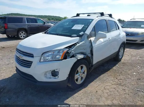 3GNCJLSB1GL262253 2016 CHEVROLET TRAX - Image 2