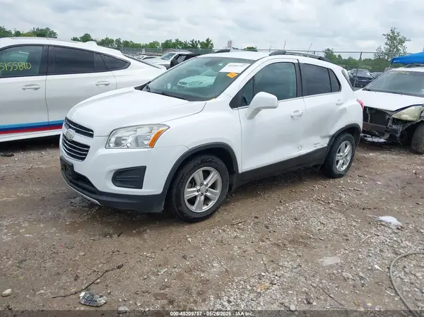 3GNCJLSB1GL264066 2016 CHEVROLET TRAX - Image 2
