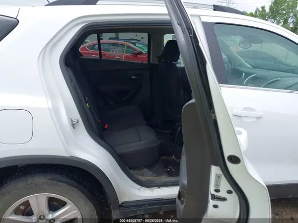 3GNCJLSB1GL264066 2016 CHEVROLET TRAX - Image 8