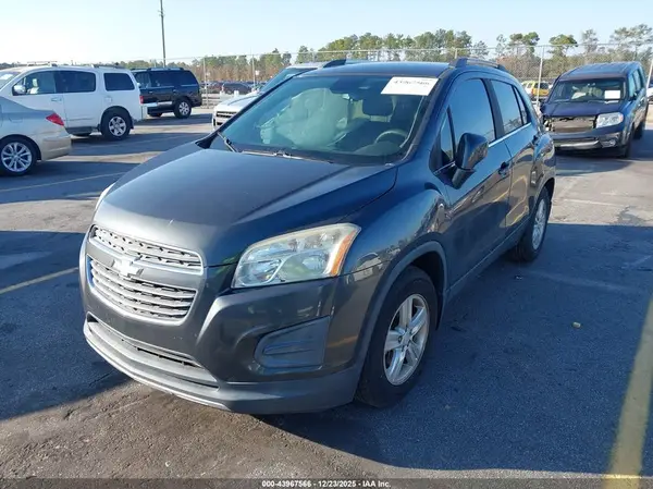 3GNCJLSB1GL270563 2016 CHEVROLET TRAX - Image 2