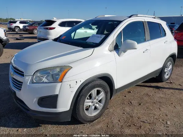 3GNCJLSB1GL270711 2016 CHEVROLET TRAX - Image 2
