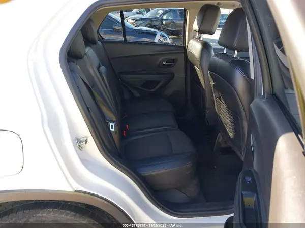 3GNCJLSB1GL270711 2016 CHEVROLET TRAX - Image 8