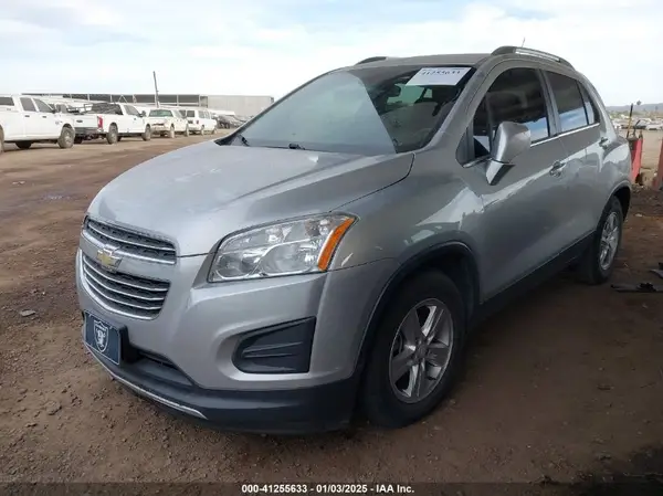 3GNCJLSB1GL274032 2016 CHEVROLET TRAX - Image 2
