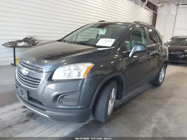 3GNCJLSB1GL277870 2016 CHEVROLET TRAX - Image 2