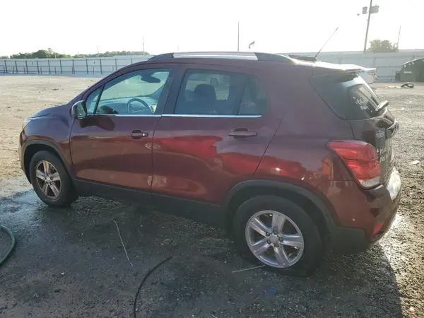 3GNCJLSB1HL130305 2017 CHEVROLET TRAX - Image 2