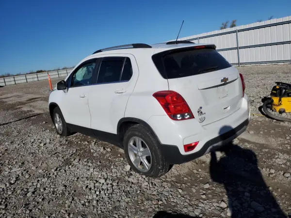 3GNCJLSB1HL144771 2017 CHEVROLET TRAX - Image 2