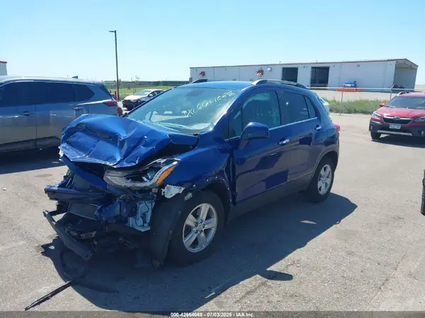 3GNCJLSB1HL155009 2017 CHEVROLET TRAX - Image 2