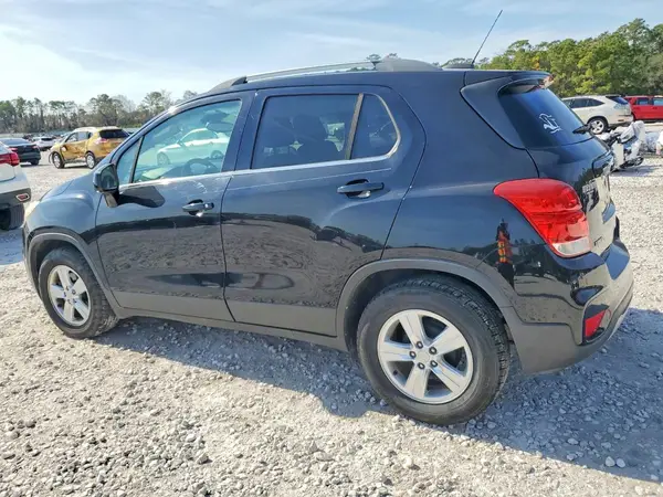 3GNCJLSB1HL155737 2017 CHEVROLET TRAX - Image 2