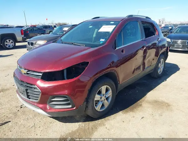 3GNCJLSB1HL162574 2017 CHEVROLET TRAX - Image 2