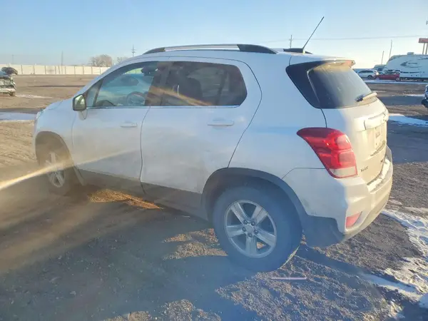 3GNCJLSB1HL163658 2017 CHEVROLET TRAX - Image 2