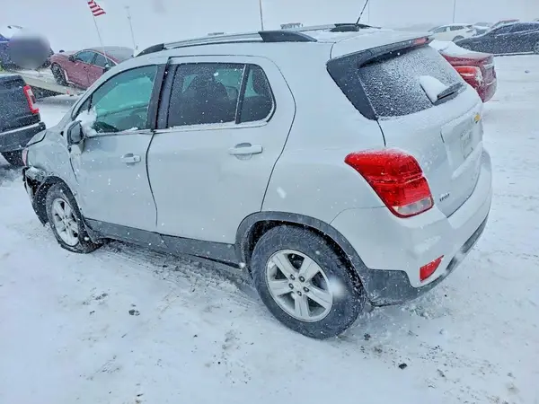 3GNCJLSB1HL219355 2017 CHEVROLET TRAX - Image 2