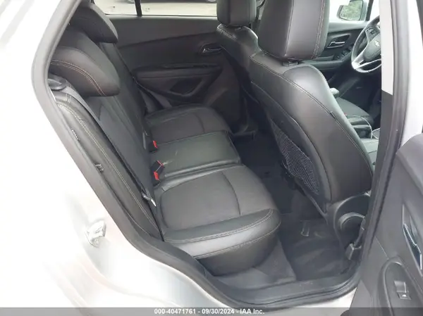 3GNCJLSB1HL270404 2017 CHEVROLET TRAX - Image 8