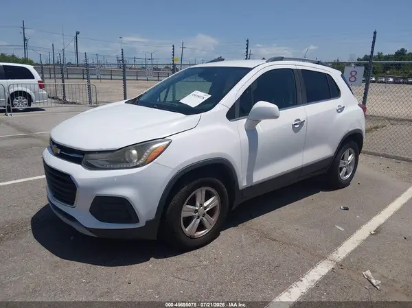 3GNCJLSB1HL274842 2017 CHEVROLET TRAX - Image 2