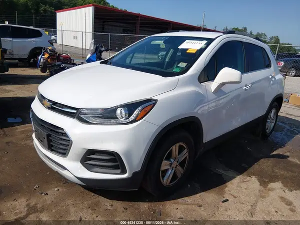 3GNCJLSB1HL279782 2017 CHEVROLET TRAX - Image 2