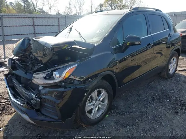 3GNCJLSB1HL285761 2017 CHEVROLET TRAX - Image 2