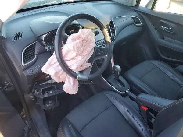 3GNCJLSB1JL153153 2018 CHEVROLET TRAX - Image 8