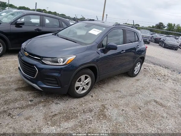 3GNCJLSB1JL166551 2018 CHEVROLET TRAX - Image 2