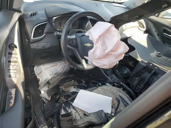 3GNCJLSB1JL166758 2018 CHEVROLET TRAX - Image 8