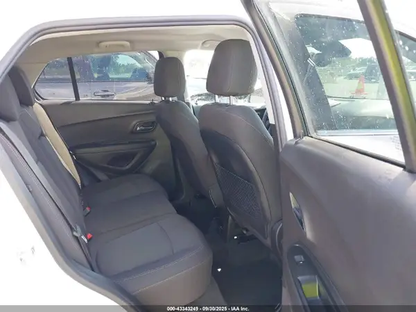 3GNCJLSB1JL189327 2018 CHEVROLET TRAX - Image 8