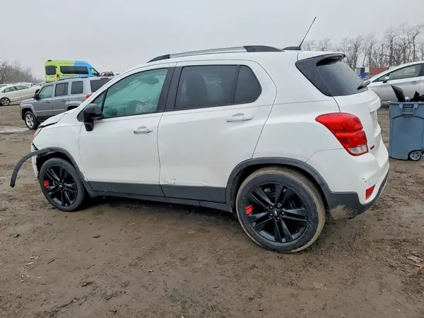 3GNCJLSB1JL192597 2018 CHEVROLET TRAX - Image 2
