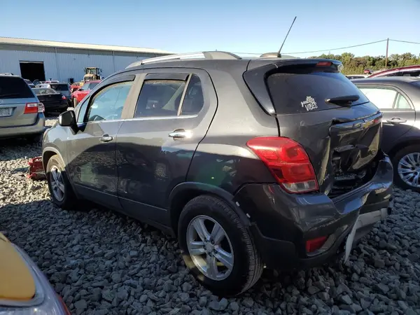 3GNCJLSB1JL208779 2018 CHEVROLET TRAX - Image 2