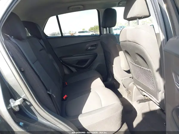 3GNCJLSB1JL285572 2018 CHEVROLET TRAX - Image 8