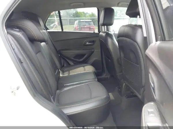 3GNCJLSB1JL285667 2018 CHEVROLET TRAX - Image 8