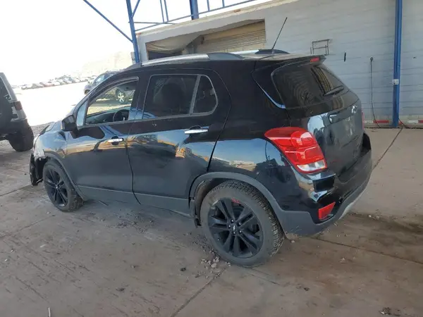 3GNCJLSB1JL333426 2018 CHEVROLET TRAX - Image 2