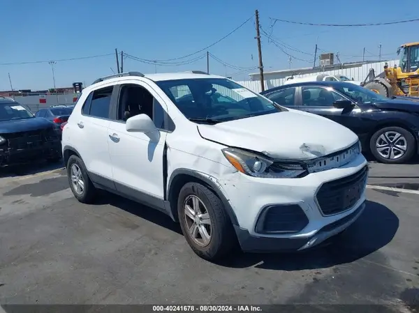 3GNCJLSB1JL347021 2018 CHEVROLET TRAX - Image 1