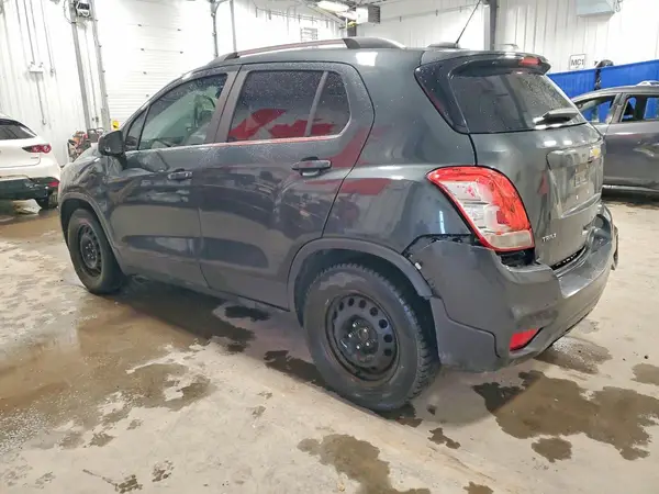 3GNCJLSB1JL354065 2018 CHEVROLET TRAX - Image 2