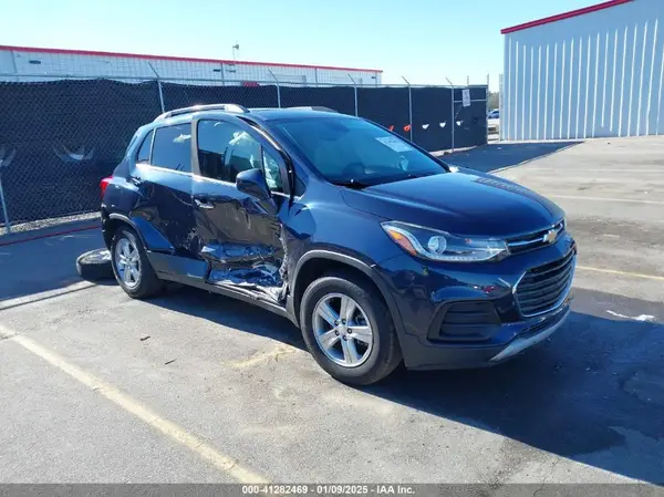 3GNCJLSB1KL154577 2019 CHEVROLET TRAX - Image 1