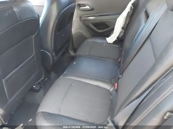 3GNCJLSB1KL154577 2019 CHEVROLET TRAX - Image 8