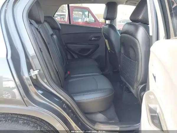 3GNCJLSB1KL159472 2019 CHEVROLET TRAX - Image 8