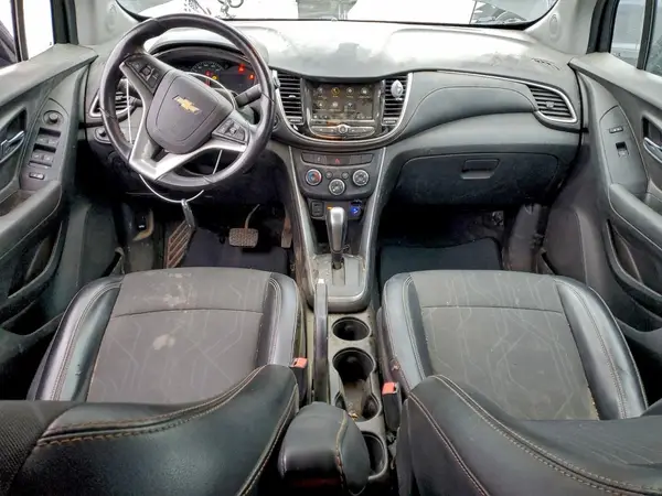 3GNCJLSB1KL167099 2019 CHEVROLET TRAX - Image 8