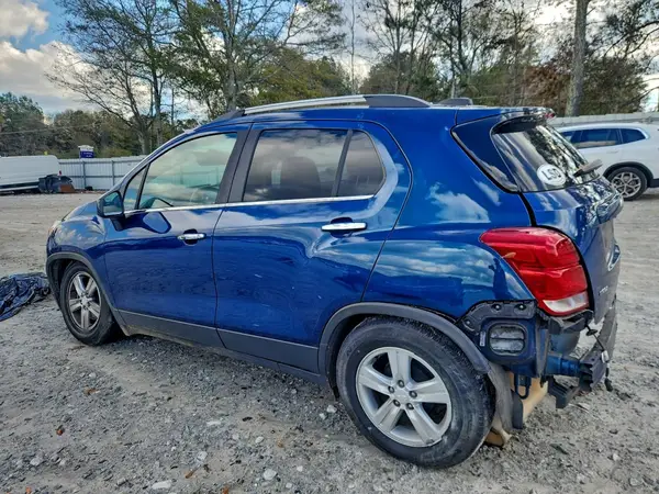 3GNCJLSB1KL214955 2019 CHEVROLET TRAX - Image 2