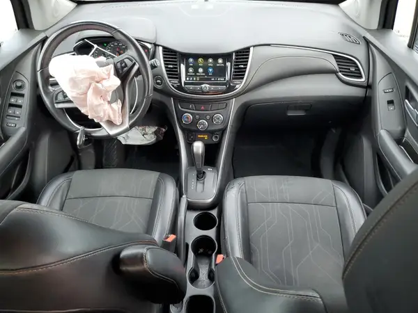 3GNCJLSB1KL226085 2019 CHEVROLET TRAX - Image 8