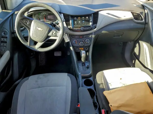 3GNCJLSB1KL256574 2019 CHEVROLET TRAX - Image 8