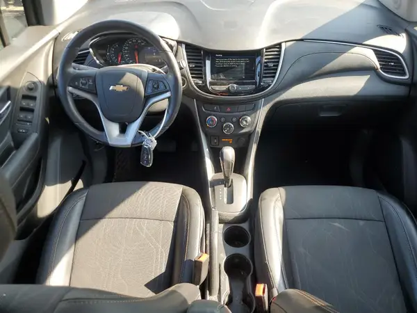 3GNCJLSB1KL261273 2019 CHEVROLET TRAX - Image 8