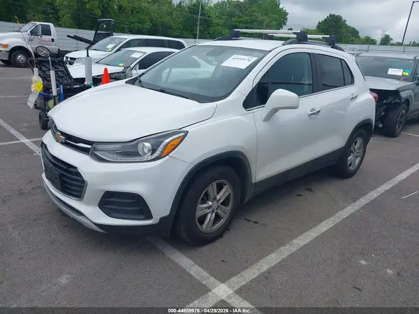 3GNCJLSB1KL263928 2019 CHEVROLET TRAX - Image 2